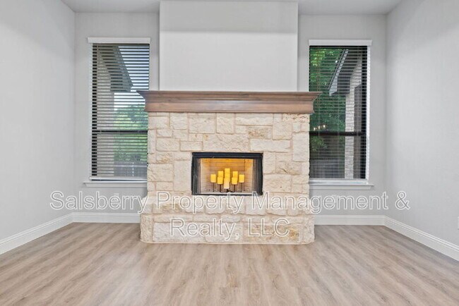 Building Photo - 1636 Town Creek Cir