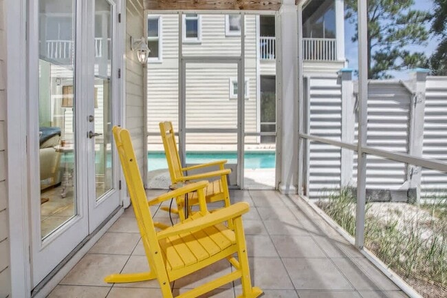 Building Photo - 6727 Kiva Way