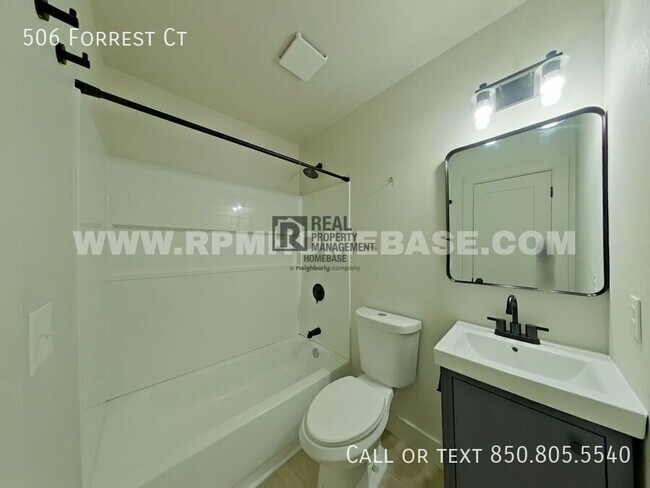 Building Photo - 506 Forrest Ct