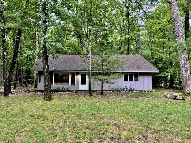 Building Photo - 8904 Park Ln