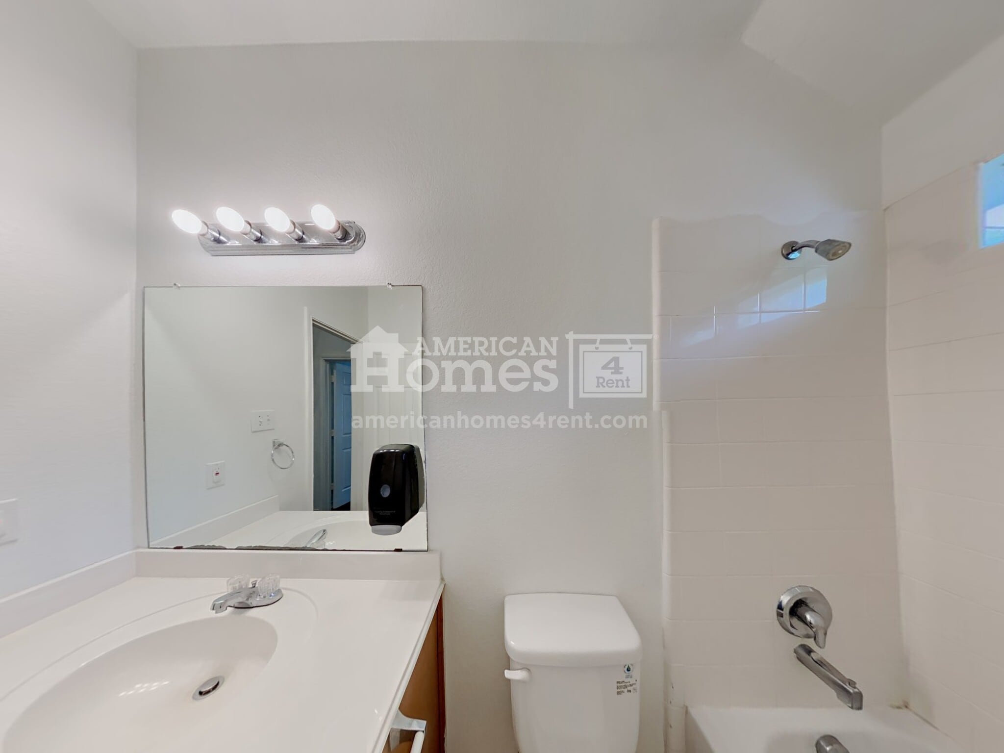 Building Photo - 521 Covey Trl