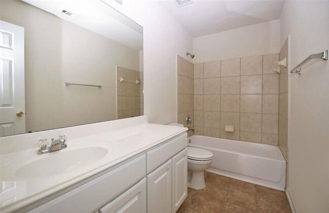 Building Photo - 14714 Keystone Green Dr