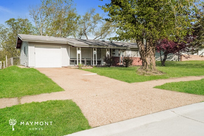 Building Photo - 475 Durwood Dr