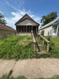 Building Photo - 2504A Denver St