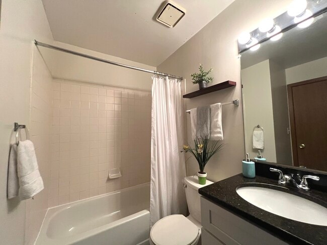 Building Photo - 36 Gant Cir