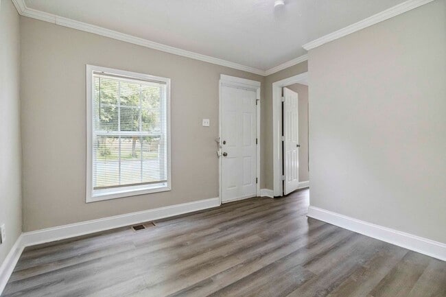 Building Photo - 971 Sims Ave NW