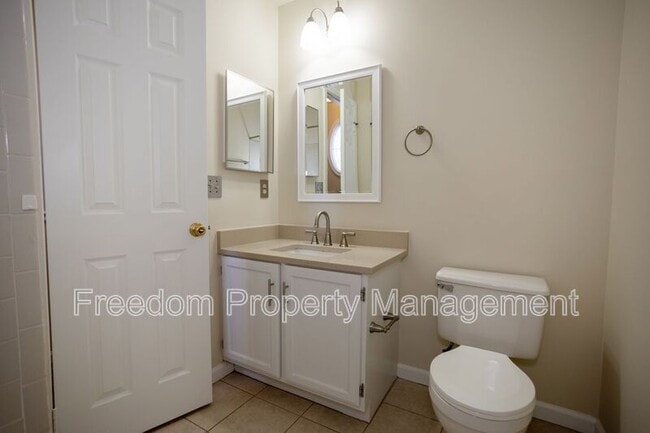 Building Photo - 8768 Tomislav St