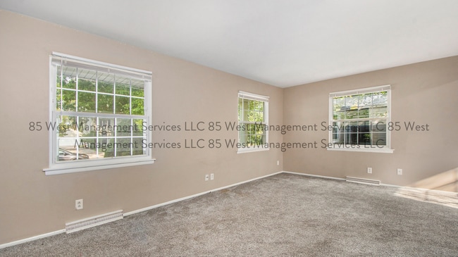 Building Photo - 2342 Rosewood Ave SE