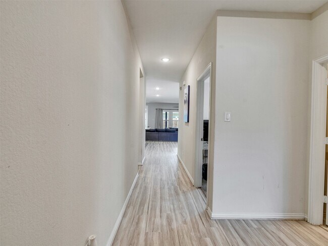 Building Photo - 228 Catalina Cove Dr
