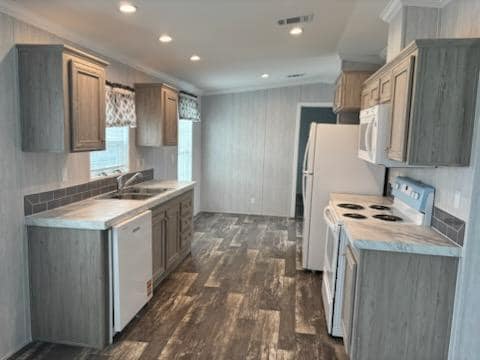 Building Photo - 4000 24th St N