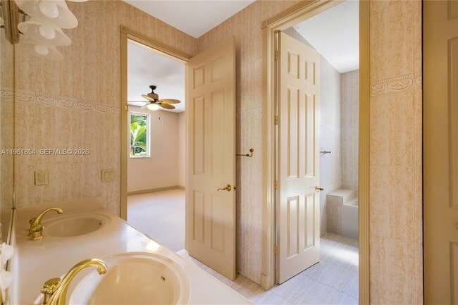 Building Photo - 129 Gavilan Ave