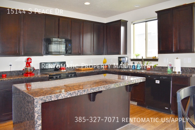 Building Photo - 15144 Peace Dr