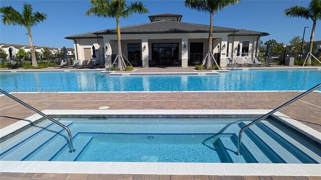 Building Photo - 12884 SW 232nd Ln