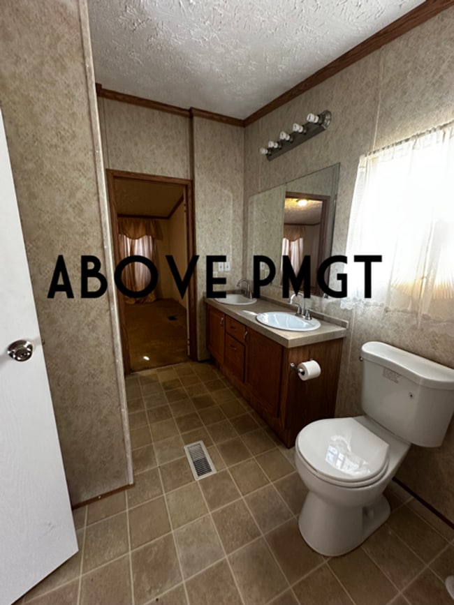 Building Photo - Campobello Country Living