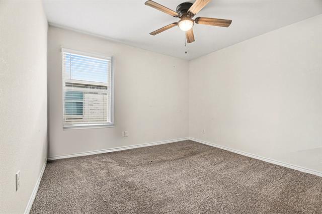 Building Photo - 611 Saddle Club Way