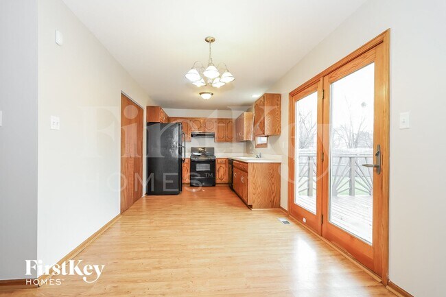 Building Photo - 1119 Karen Dr