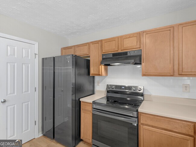 Building Photo - 230 Millstone Dr