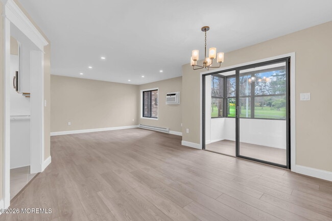 Building Photo - 168 Amberly Dr