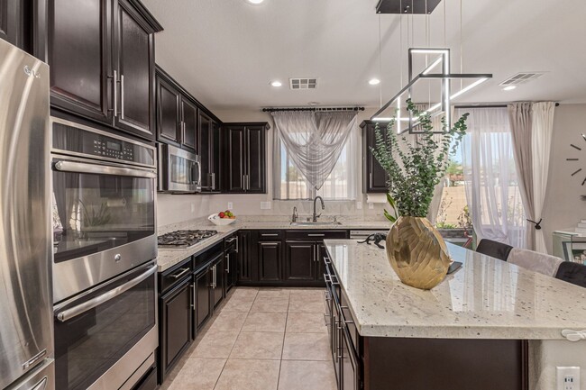 Building Photo - MODERN DESIGNED 4-BED, 3-BATH HOME IN SOUT...