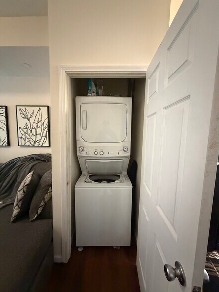 washer/dryer - 269 E 13th Ave