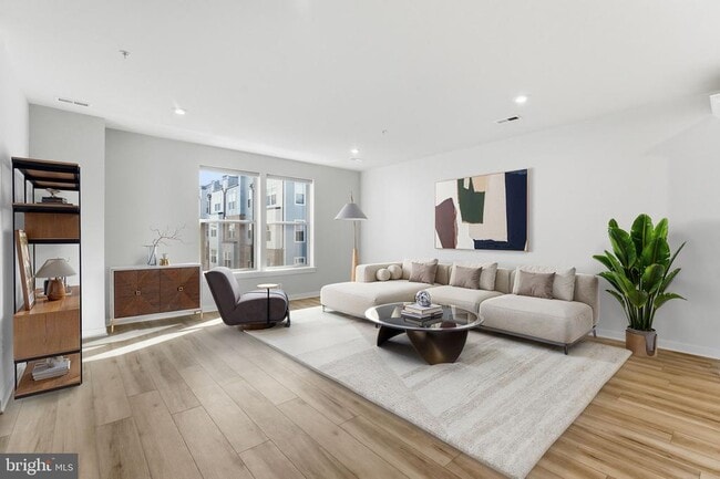 Building Photo - 2136 Glacier Rd