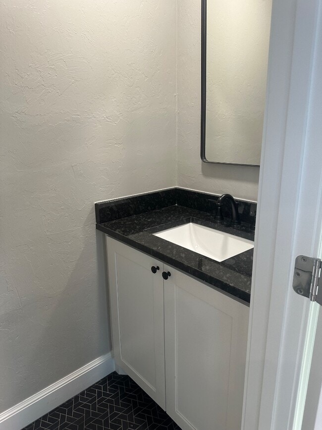 Building Photo - 1605 2nd St