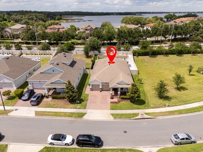 Building Photo - "Spacious 4-Bedroom Retreat with 3 Full Baths in Winter Garden's Serene Sanctuary"