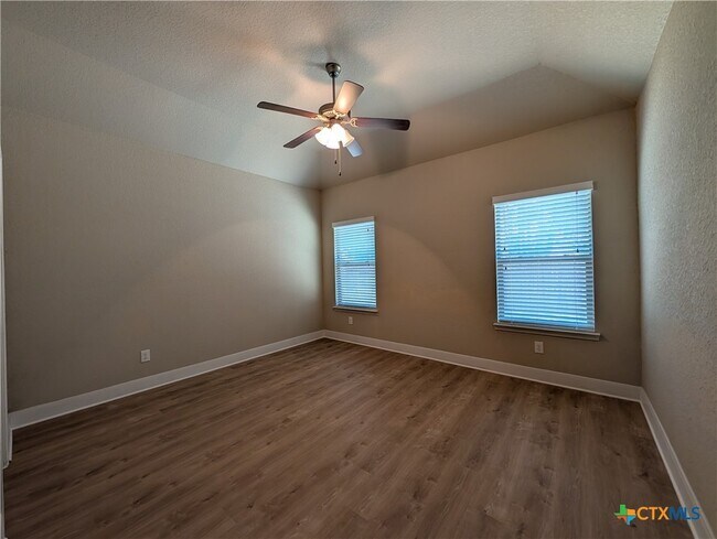 Building Photo - 1205 Old FM 306