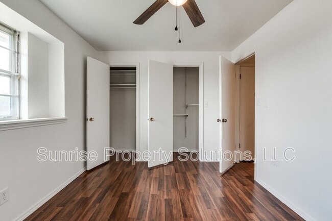 Building Photo - 923 NW 5th St