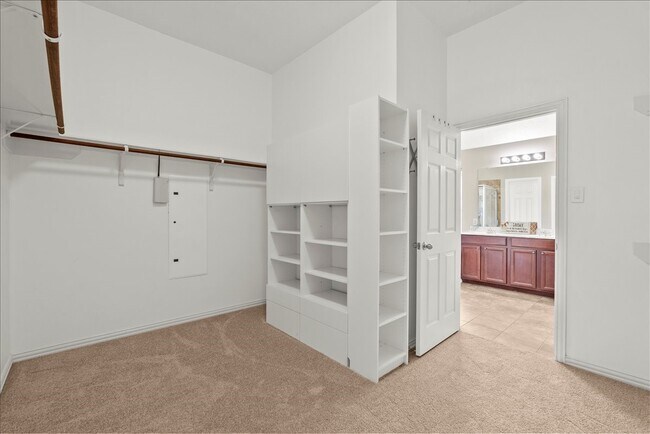 Building Photo - 2120 Red Timber Ct