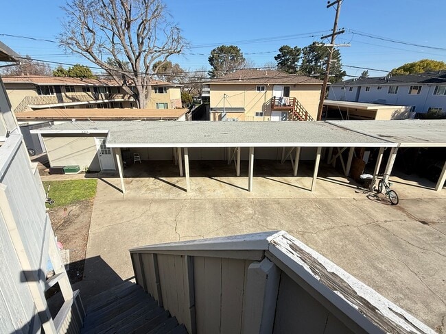 Building Photo - 1265-1271 Parkington Ave