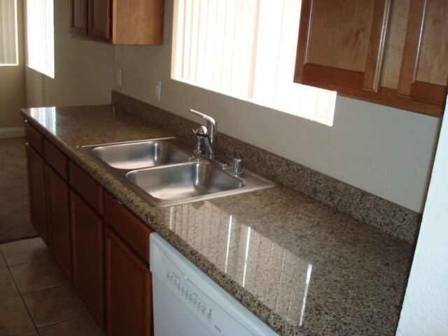 Building Photo - 1860 N Decatur Blvd