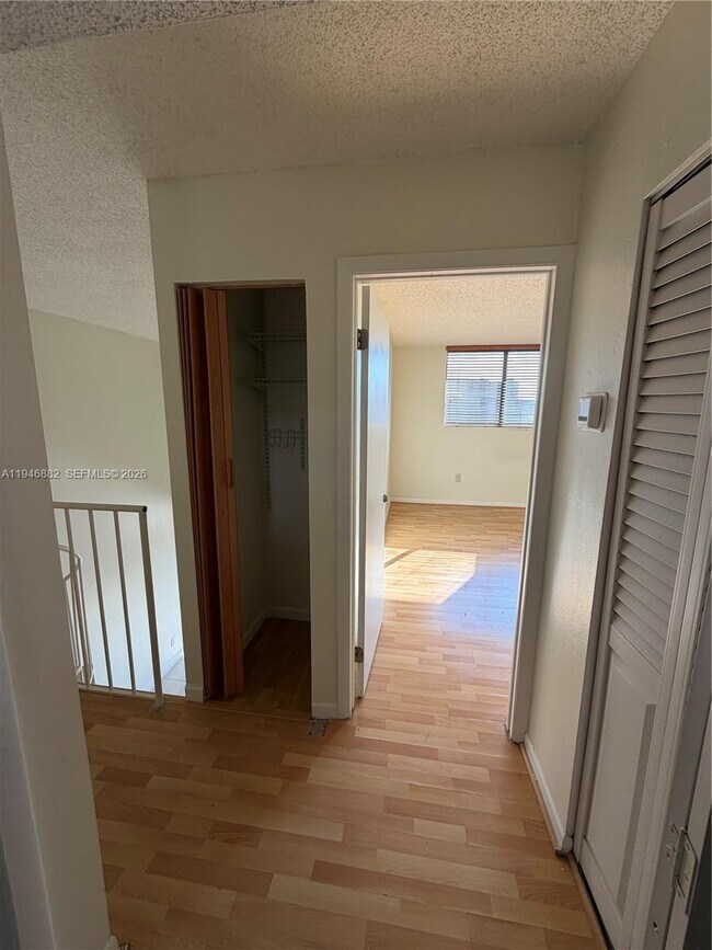 Building Photo - 8205 SW 152nd Ave