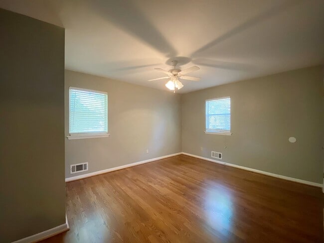 Building Photo - Corner Lot Charmer with 2-Car Garage in Ov...