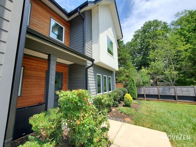 Building Photo - 5018 Double Lakes Dr