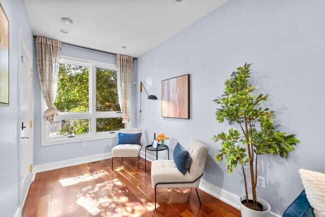 Building Photo - Stylish 2-Level Condo with Private Yard & Chef’s Kitchen Near Petworth Metro!