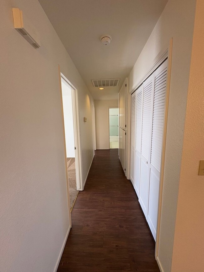 Building Photo - NW Condo coming soon!