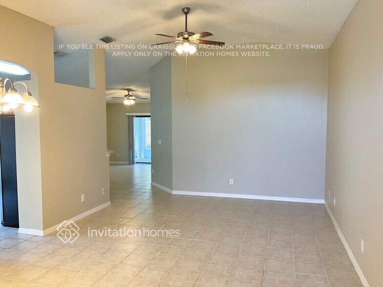 Building Photo - 2337 Deercroft Dr