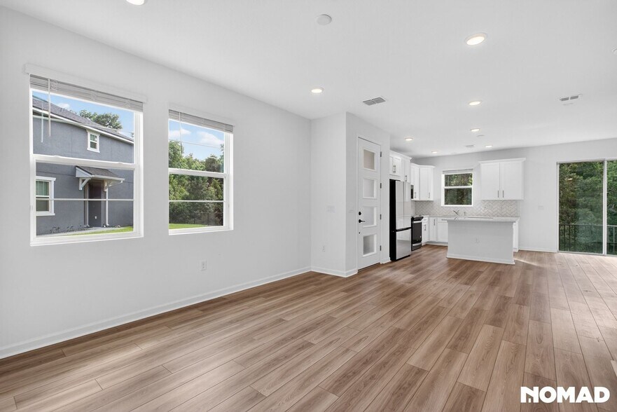 Building Photo - 908 Spring Palms Lp