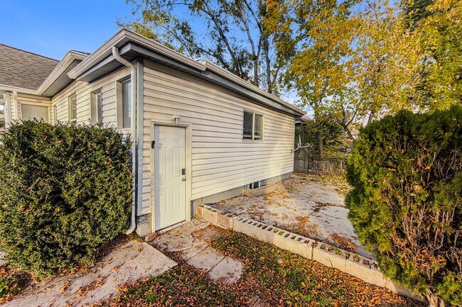 Building Photo - Central Park