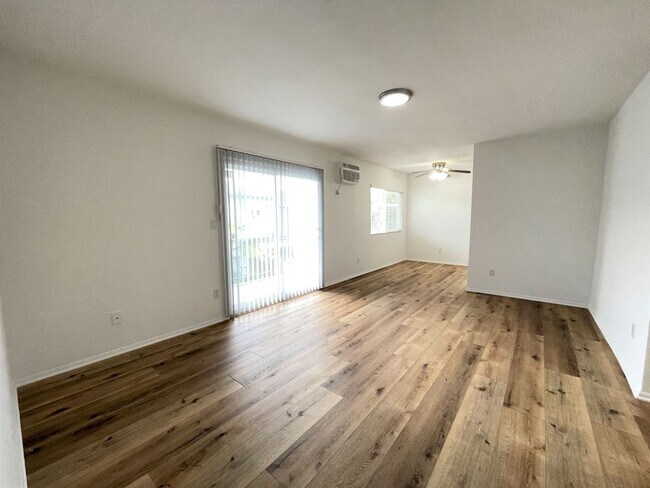 Building Photo - 5650 Fair Ave