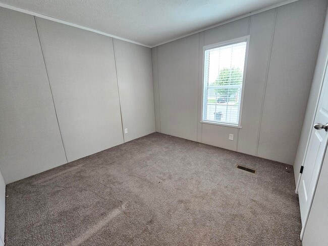 Building Photo - 3660 S Lapeer Rd