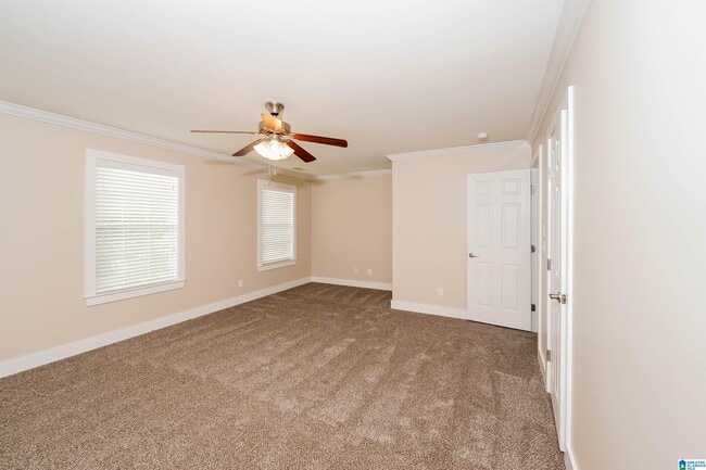 Building Photo - 1069 Kelly Creek Way