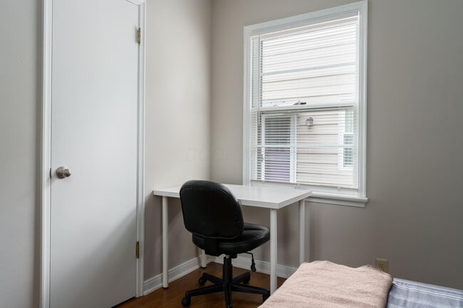 Building Photo - 62 E Stanton Ave