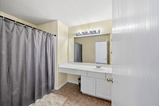 Building Photo - 11635 Pebble Sands Dr