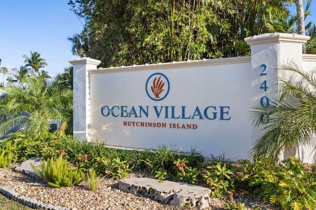 Primary Photo - 2400 S Ocean Dr