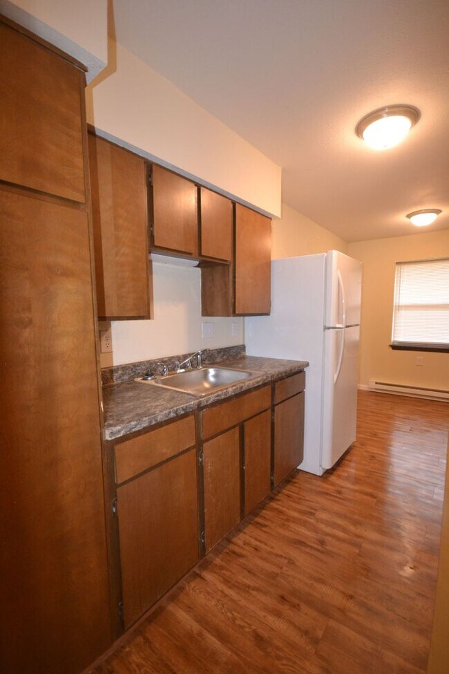 Building Photo - Longton Apartments