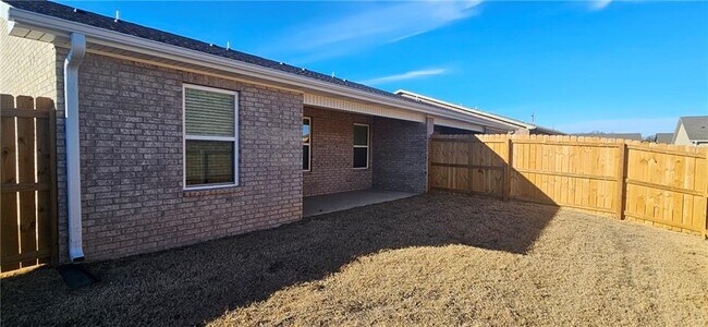 Building Photo - 6804 Toby St