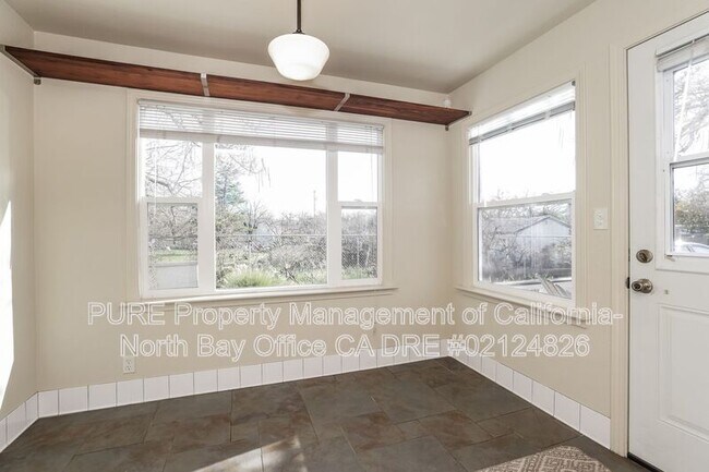 Building Photo - 6683 Sebastopol Ave