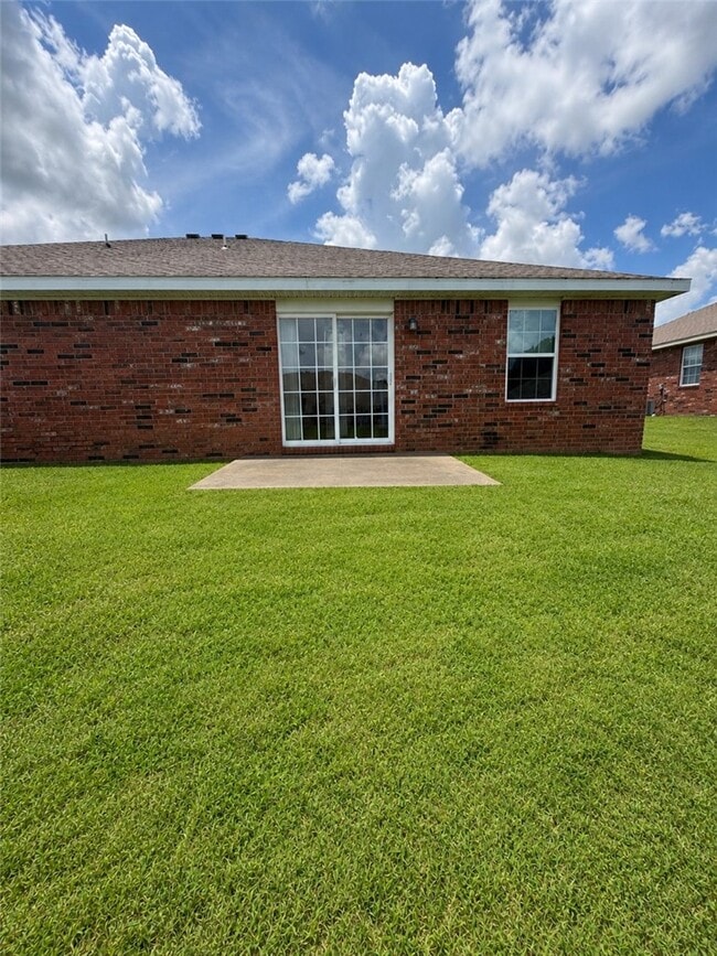 Building Photo - 312 Graystone Cir